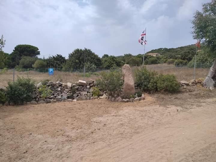 B&B Li Salcuneddi Aglientu Bagian luar foto