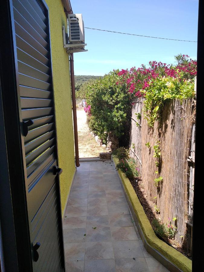 B&B Li Salcuneddi Aglientu Bagian luar foto