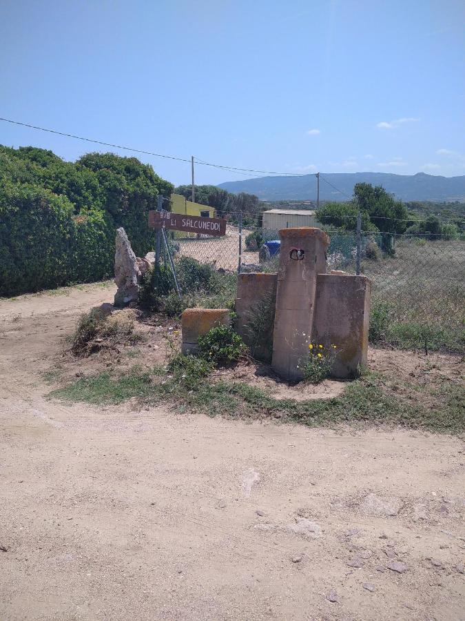B&B Li Salcuneddi Aglientu Bagian luar foto