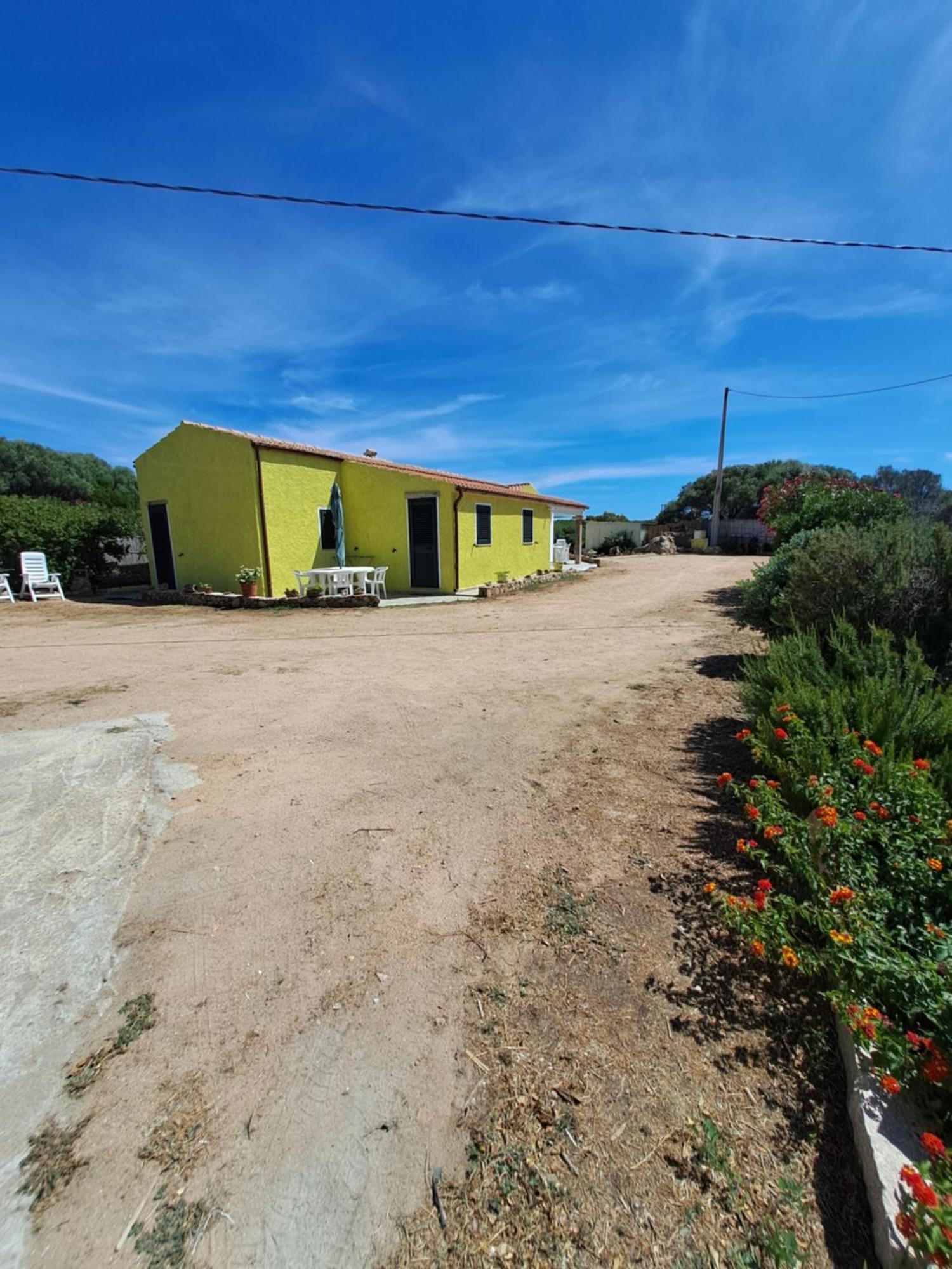 B&B Li Salcuneddi Aglientu Bagian luar foto