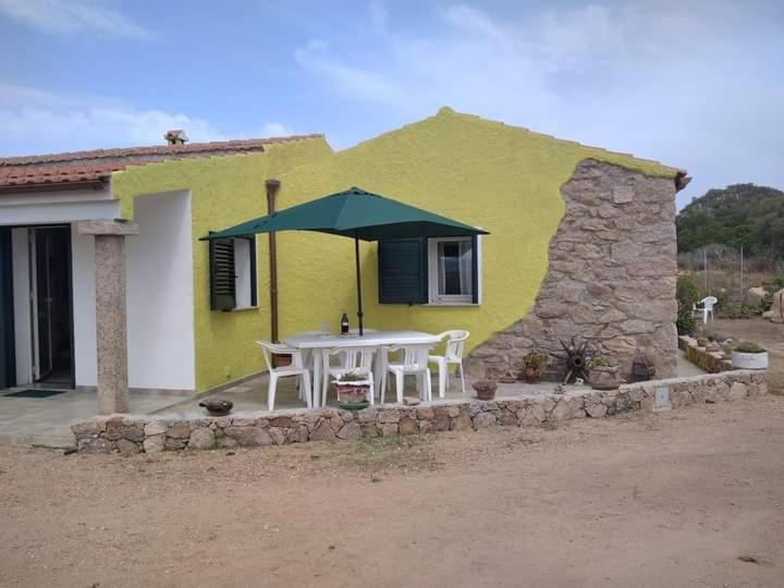 B&B Li Salcuneddi Aglientu Bagian luar foto