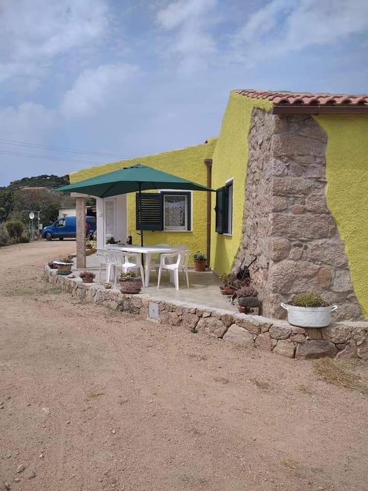 B&B Li Salcuneddi Aglientu Bagian luar foto